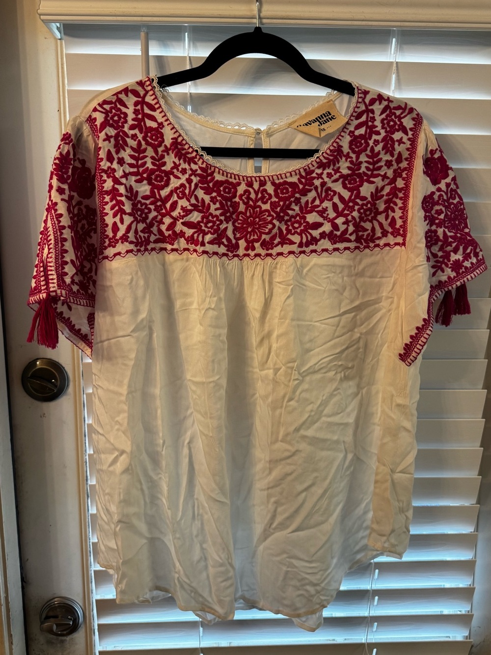 Savanna Jane White Top with Fuchsia Embroidery